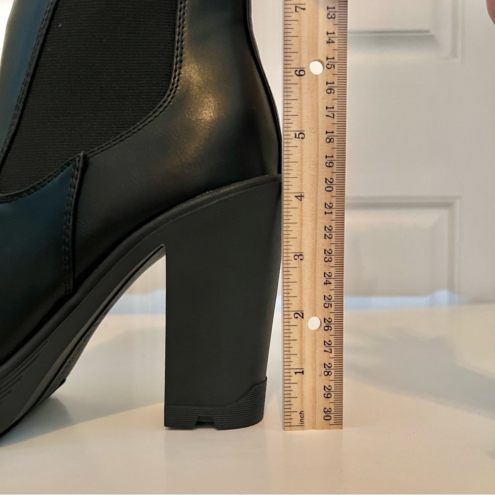 Nine West Ream High Heeled Chelsea Bootie Black Size 10 - Picture 7 of 8